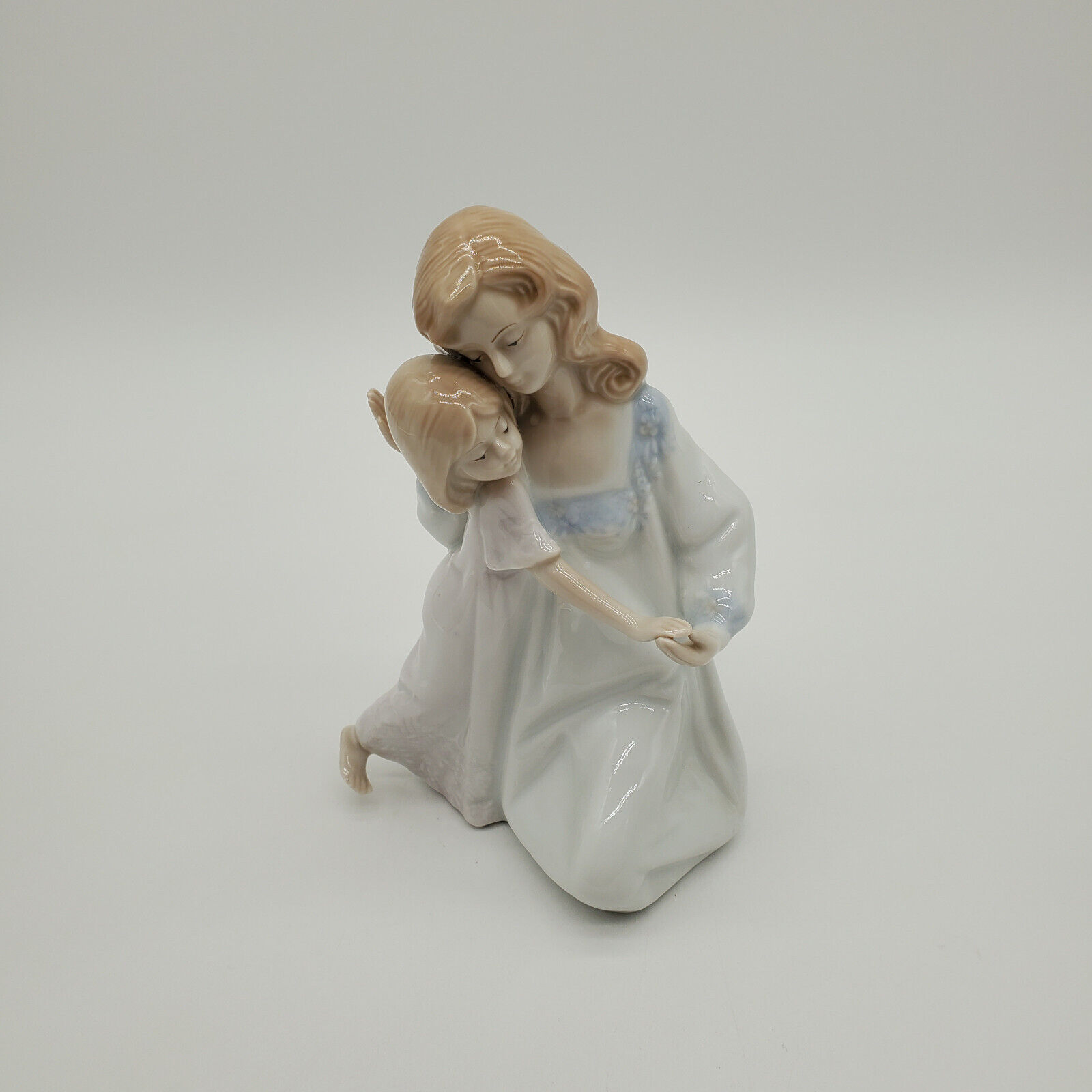 1990 Paul Sebastian Porcelain Figurine of Mother and Child