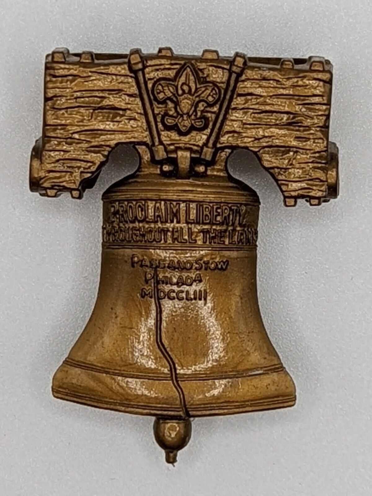 Vintage Boy Scouts of America BSA Plastic Liberty Bell Neckerchief Slide, Gold