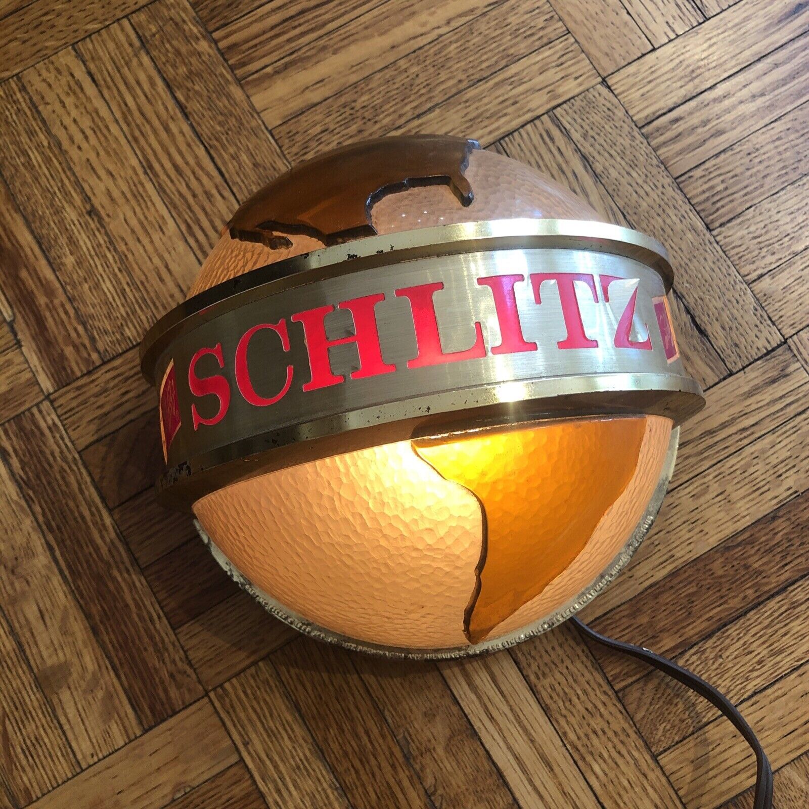 Vintage SCHLITZ BEER 7” Gold Globe Lighted Sign - VGC
