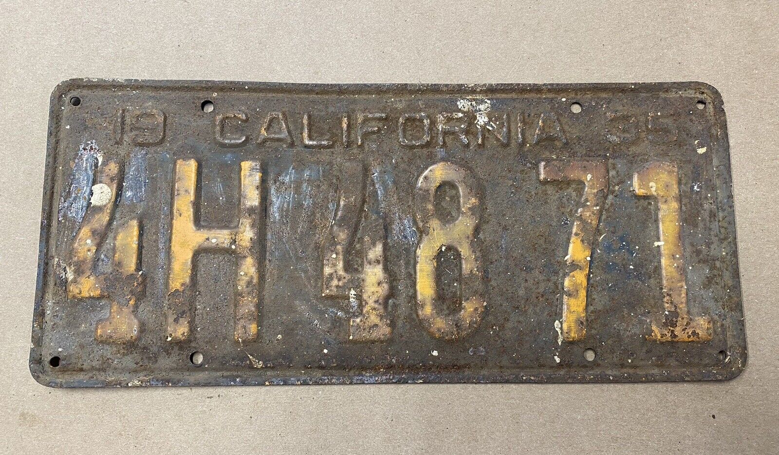 Original 1935 California License Plate Single 4H4871 (Poor Condition) USED