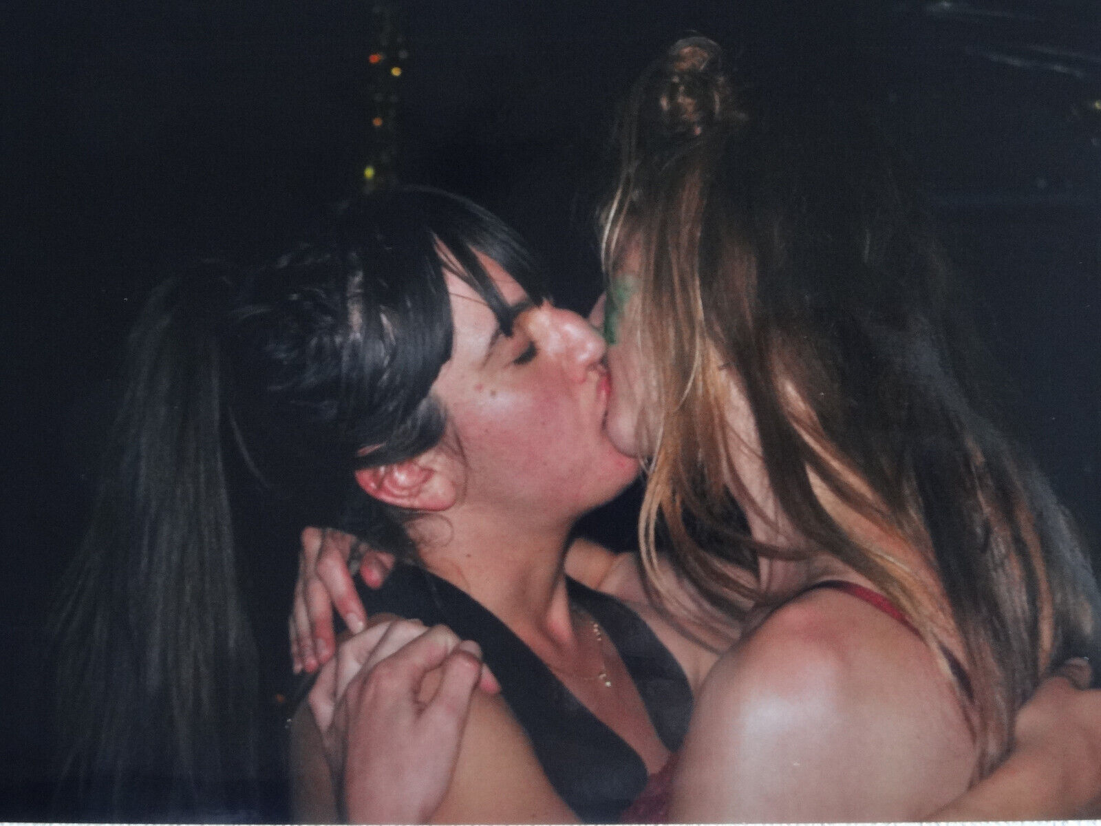 Found Photo Kissing Girls Women Snapshot Woman Beautiful Lesbian Busty Emo Rave