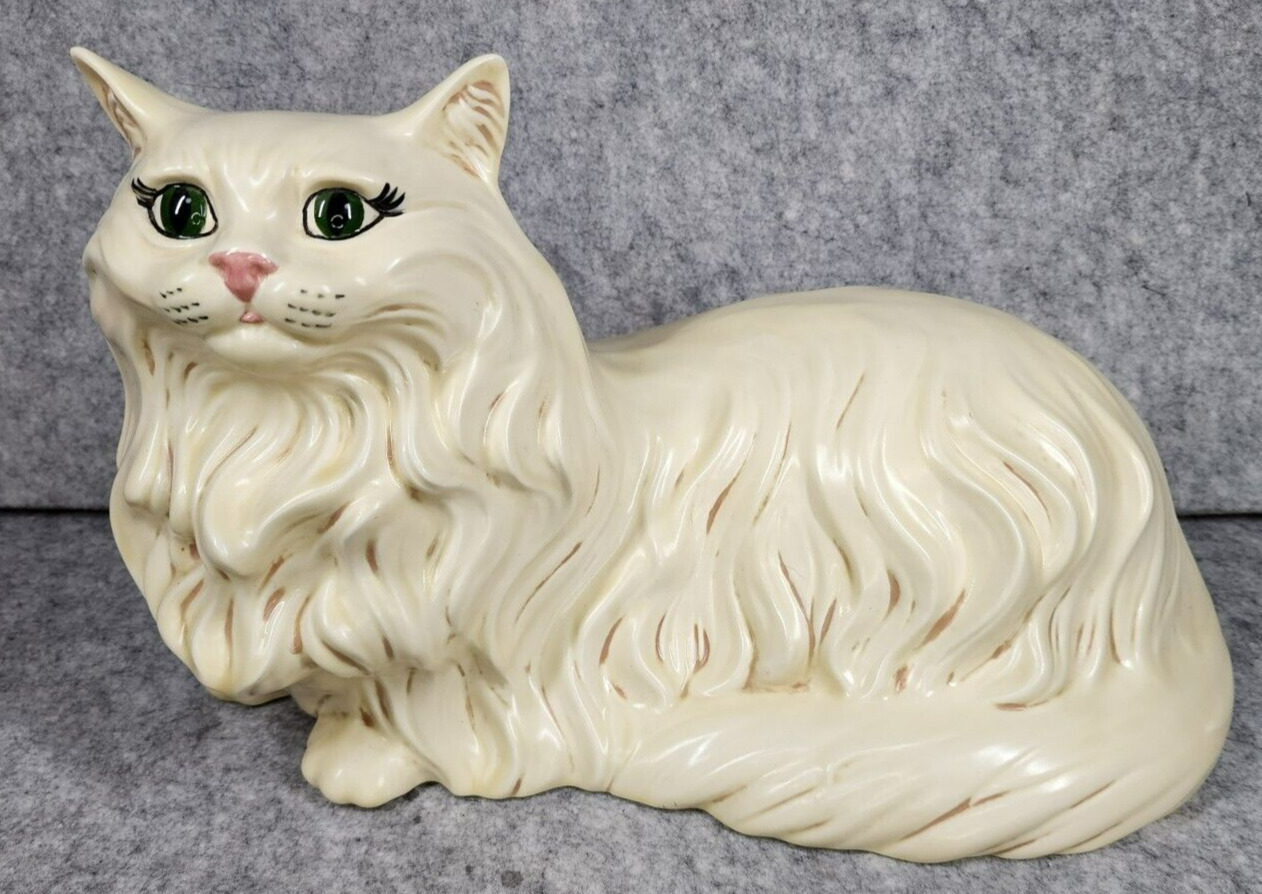 Large White Vintage Beautiful Green Eyes Persian Cat Ceramic 16” Alberta's Molds