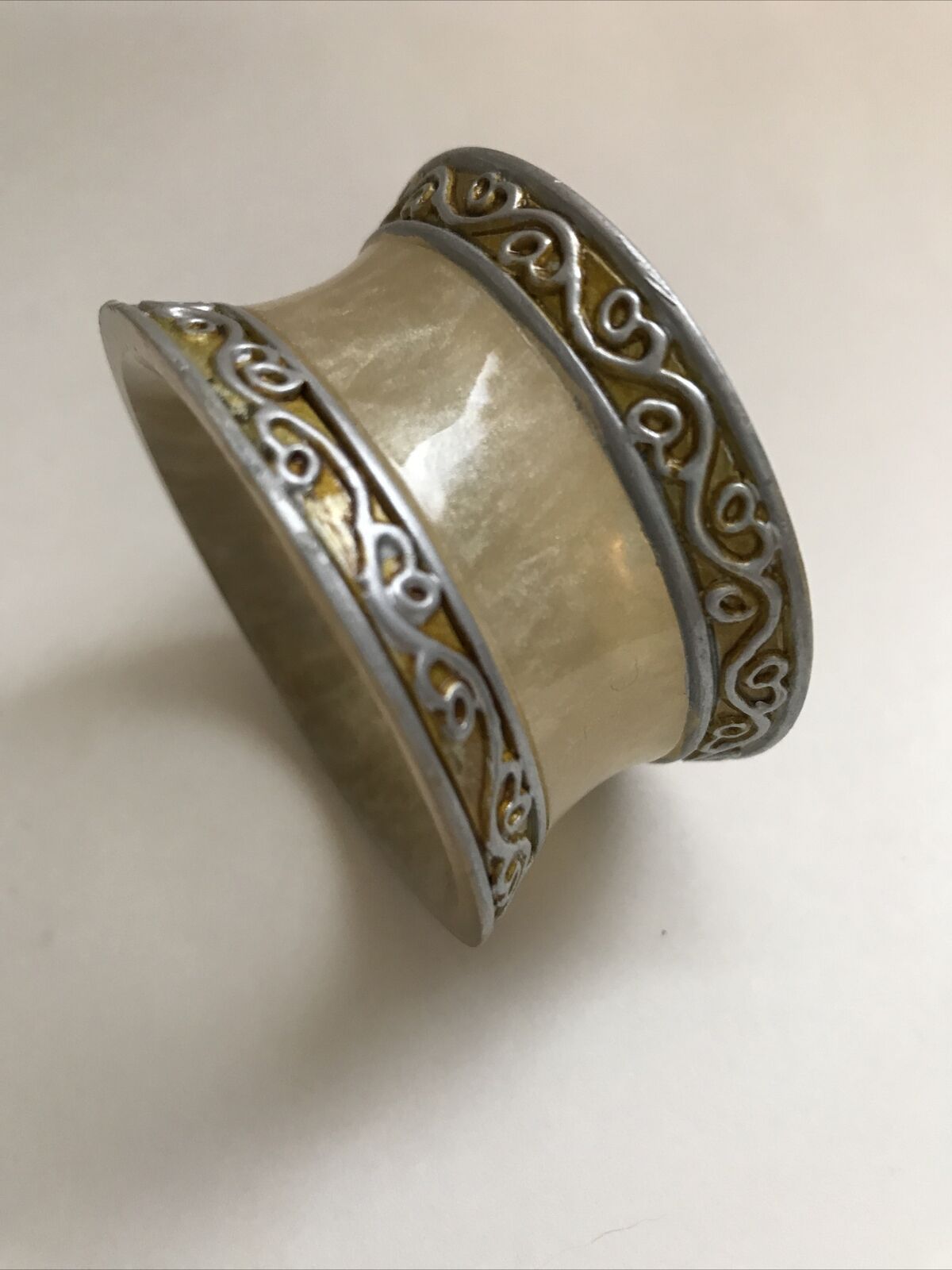 Acrylic Light Gold Silver Painted Scroll NAPKIN RING 1.5” d 1” tall New