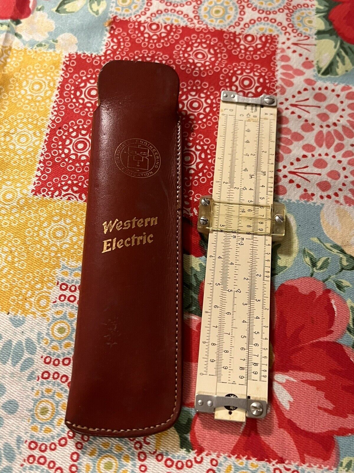 Vintage Western Electric  Slide Rule 200-T Pocket Ruler With Leather Case