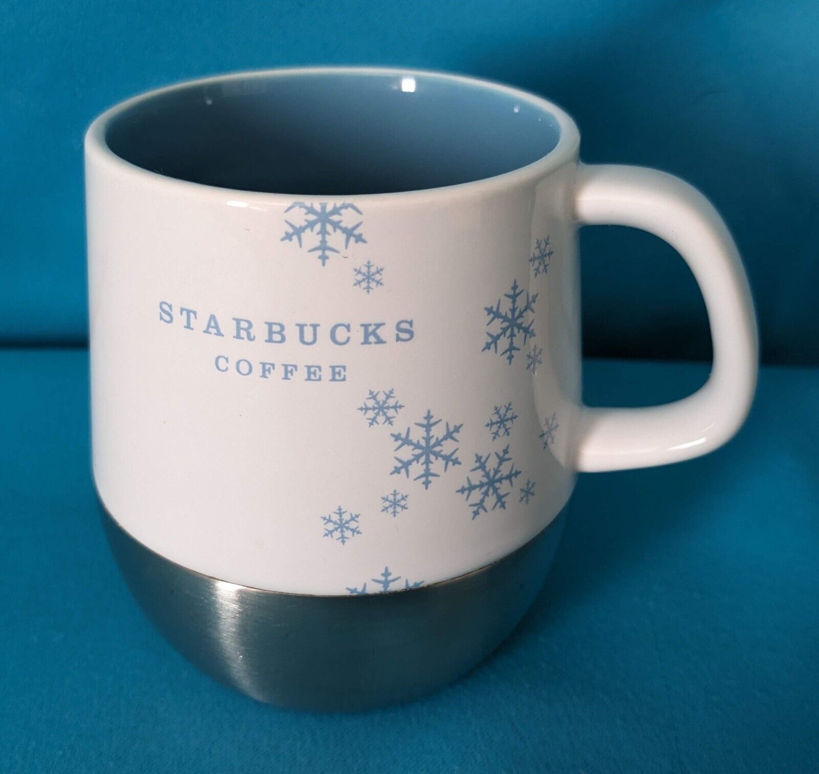 Starbucks 2007 Holiday Snowflake Coffee Mug