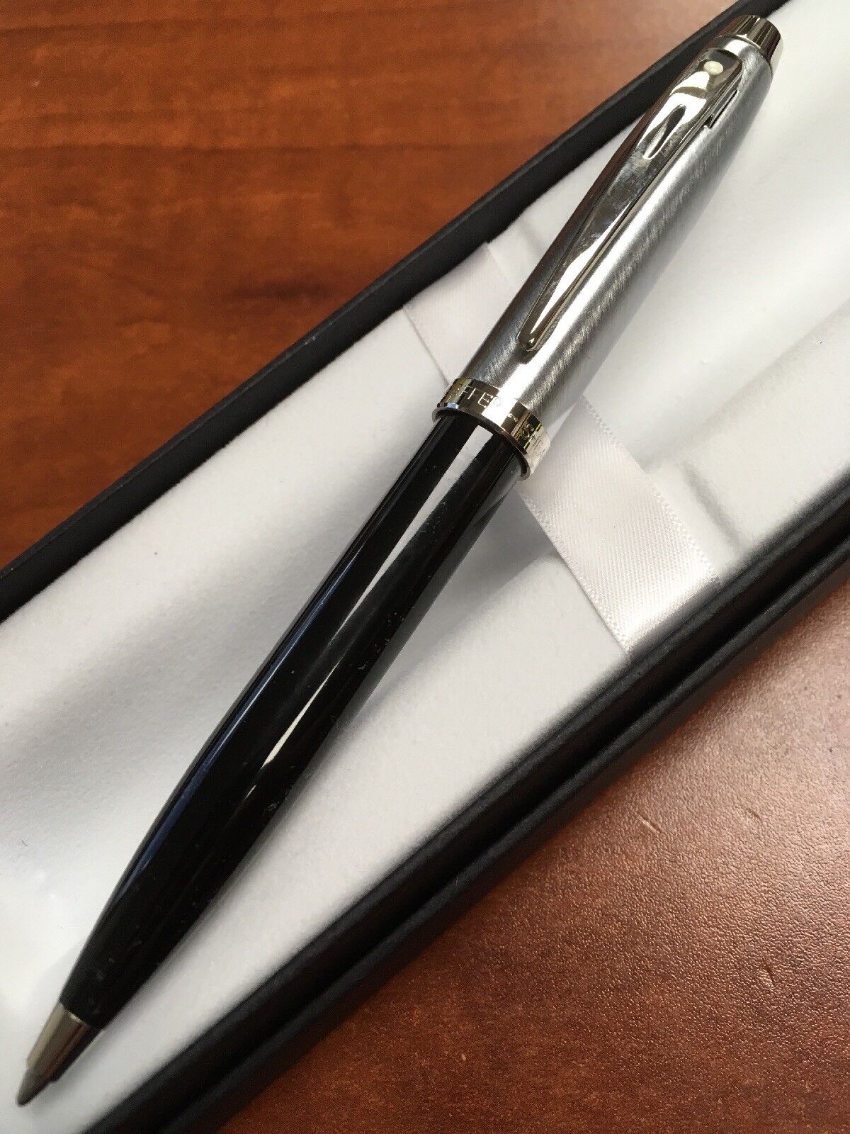 Sheaffer 100  Brushed Chrome/Black Ballpoint Pen