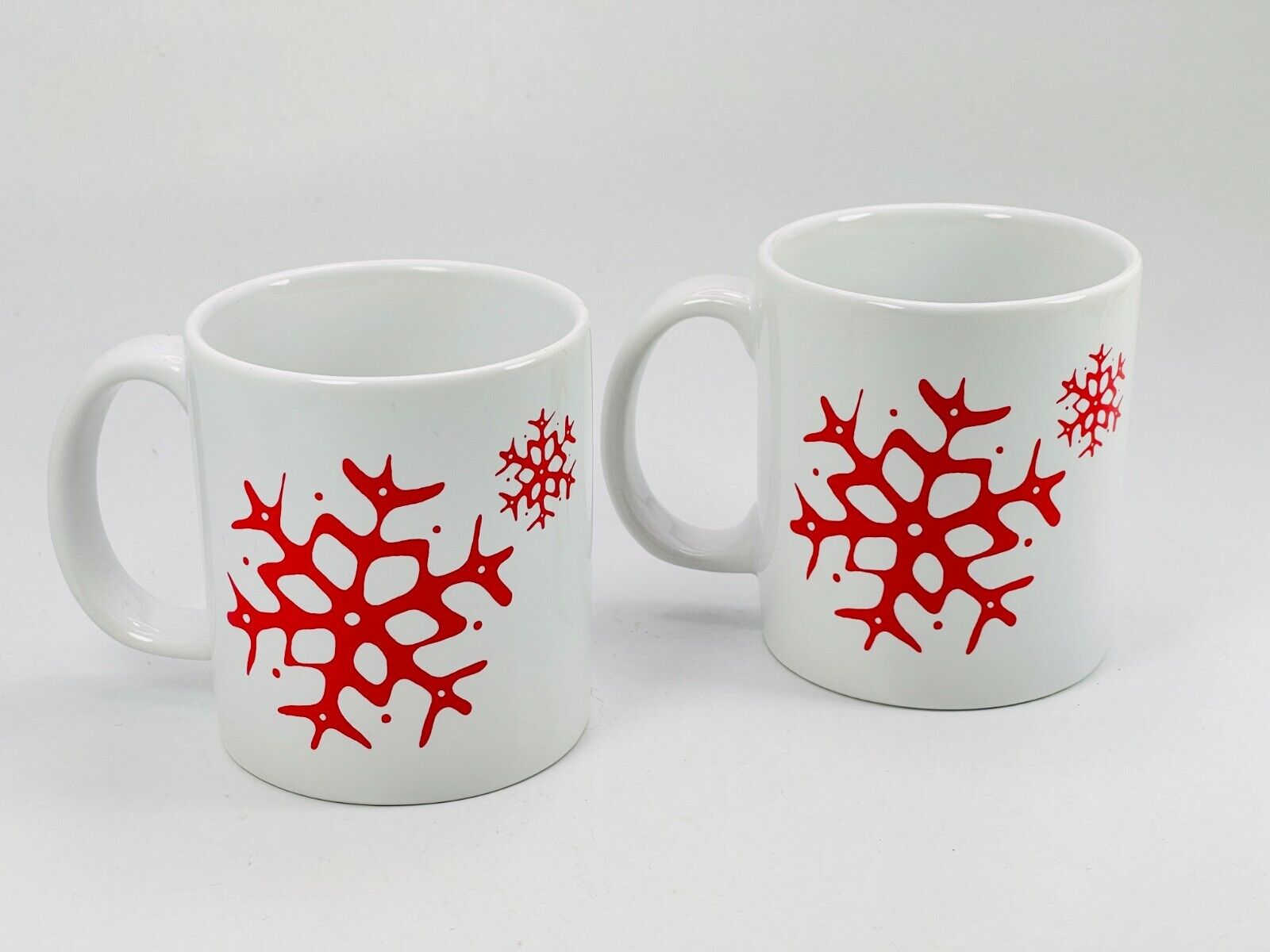 Pair 2pc Lot 2005 Seattle's Best Coffee Christmas Holiday Ceramic Cup Snowflake