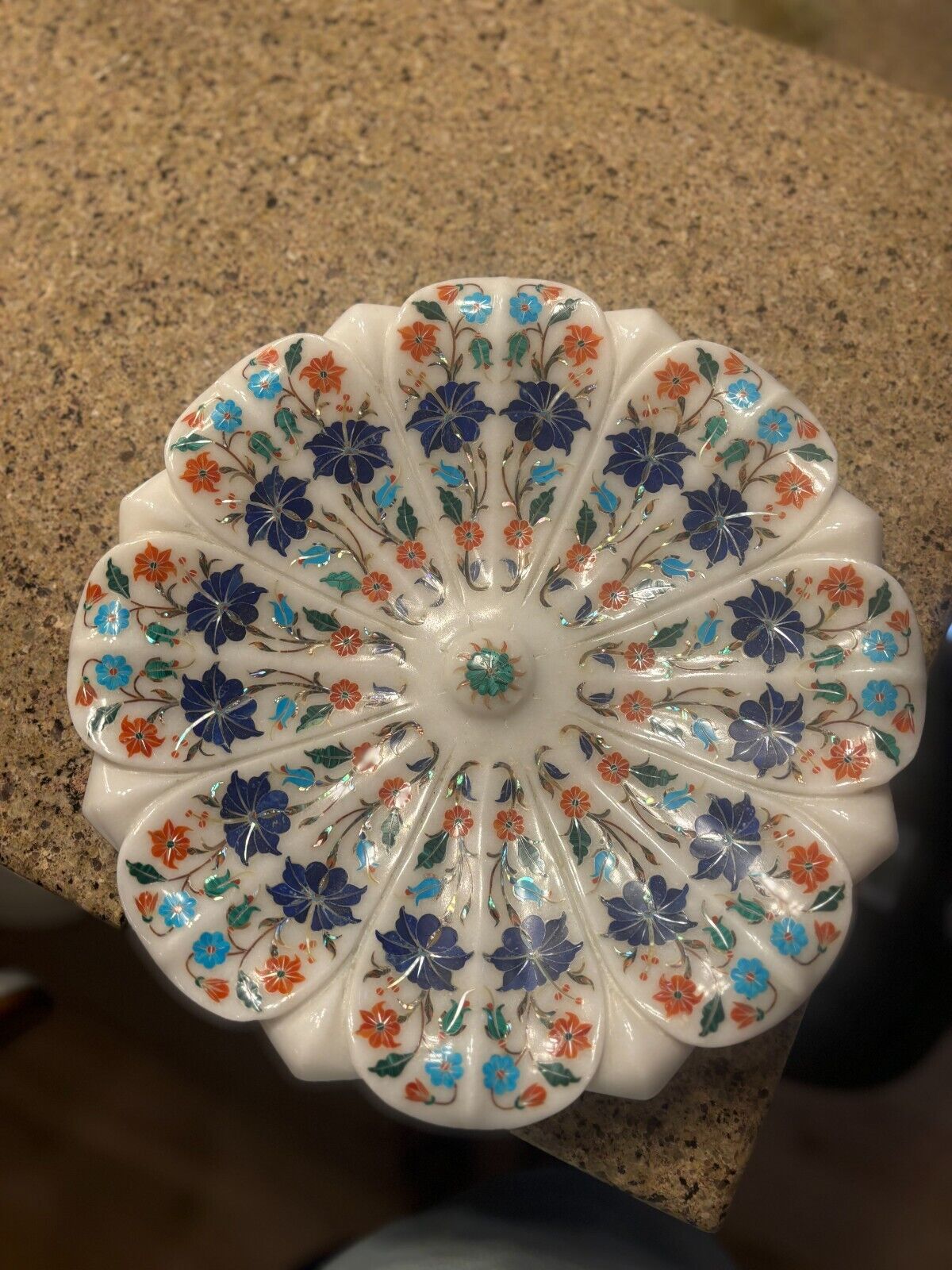 floral makrana marble inlaid dish from Agra, india