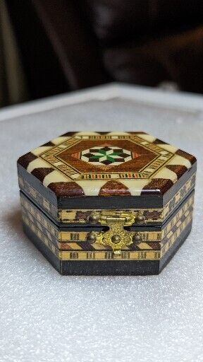VTG Recuerdo de Granada Spain Laguna Inlaid Wood Marquetry Trinket Jewelry Box