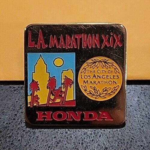 L.A. Marathon XIX Los Angeles Honda Vintage Lapel Pin