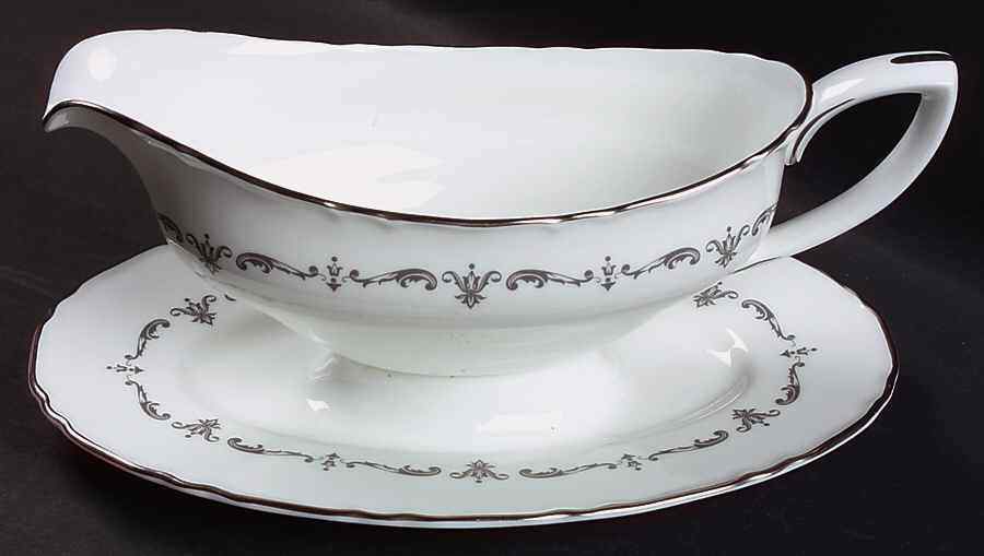 Royal Worcester Silver Chantilly Gravy Boat & Underplate 640002