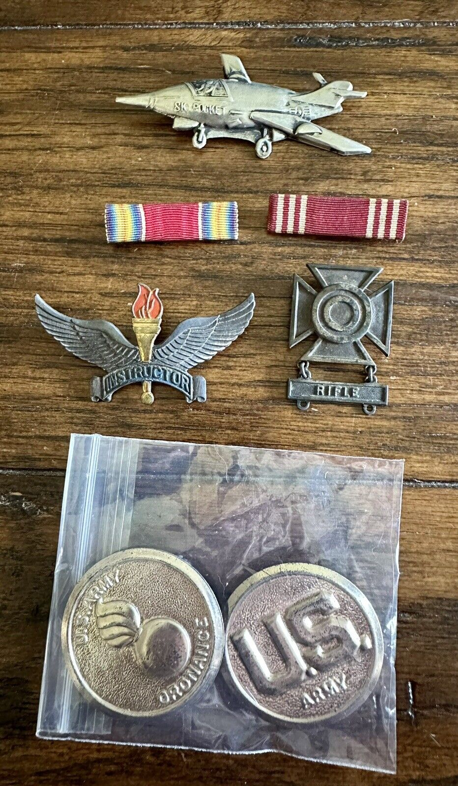 Vintage WWII US Army (7) Piece Pins Awards, Military Medals, Collection.