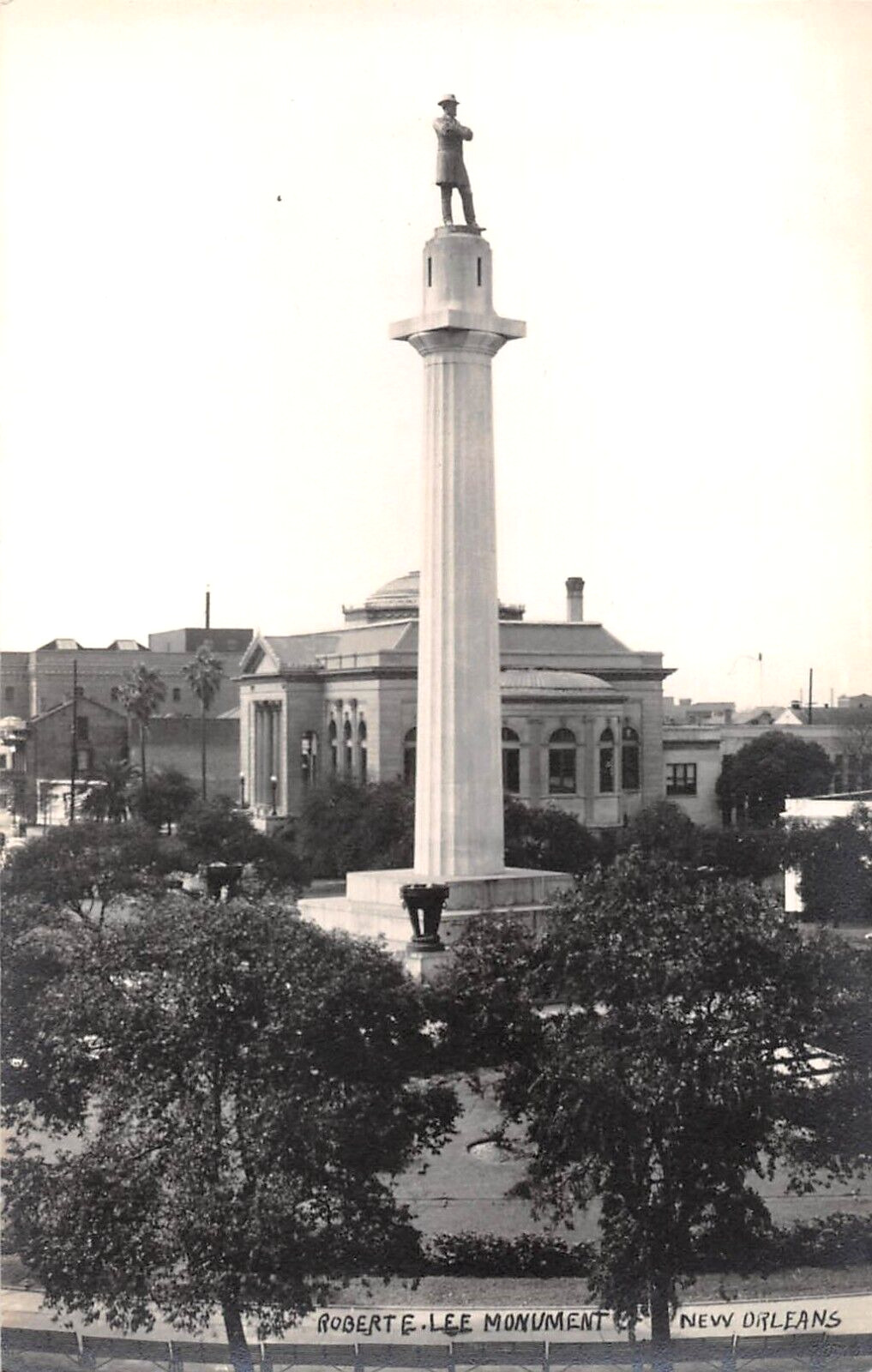 c.1910? RPPC Robert E. Lee Confederate Monument New Orleans LA