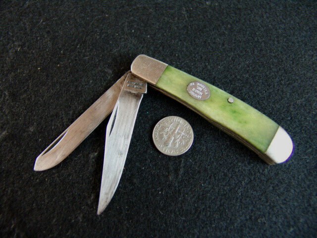 MOORE MAKER--5210--TRAPPER--SMOOTH GREEN BONE--FOLDING KNIFE--MATADOR,TX