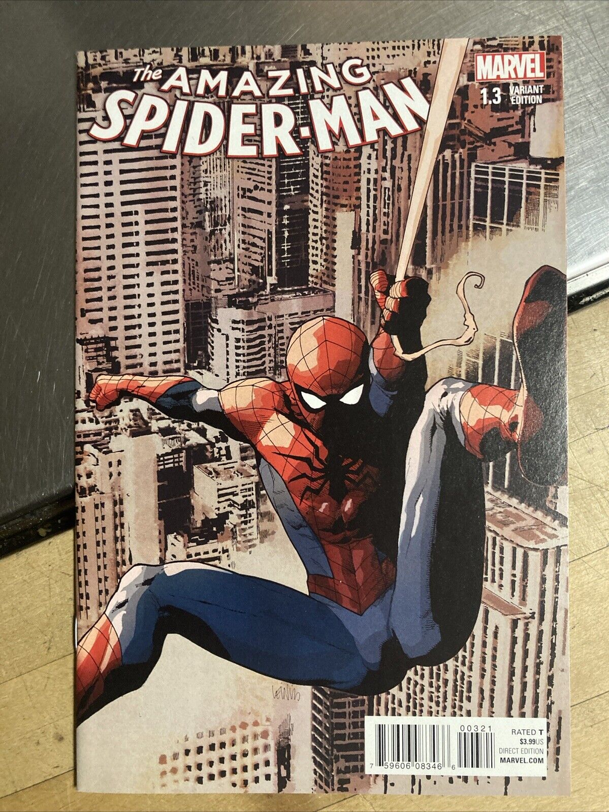 Amazing Spider-Man 1.3 Variant Cover 1:25 - Marvel Comic Book - New Condition
