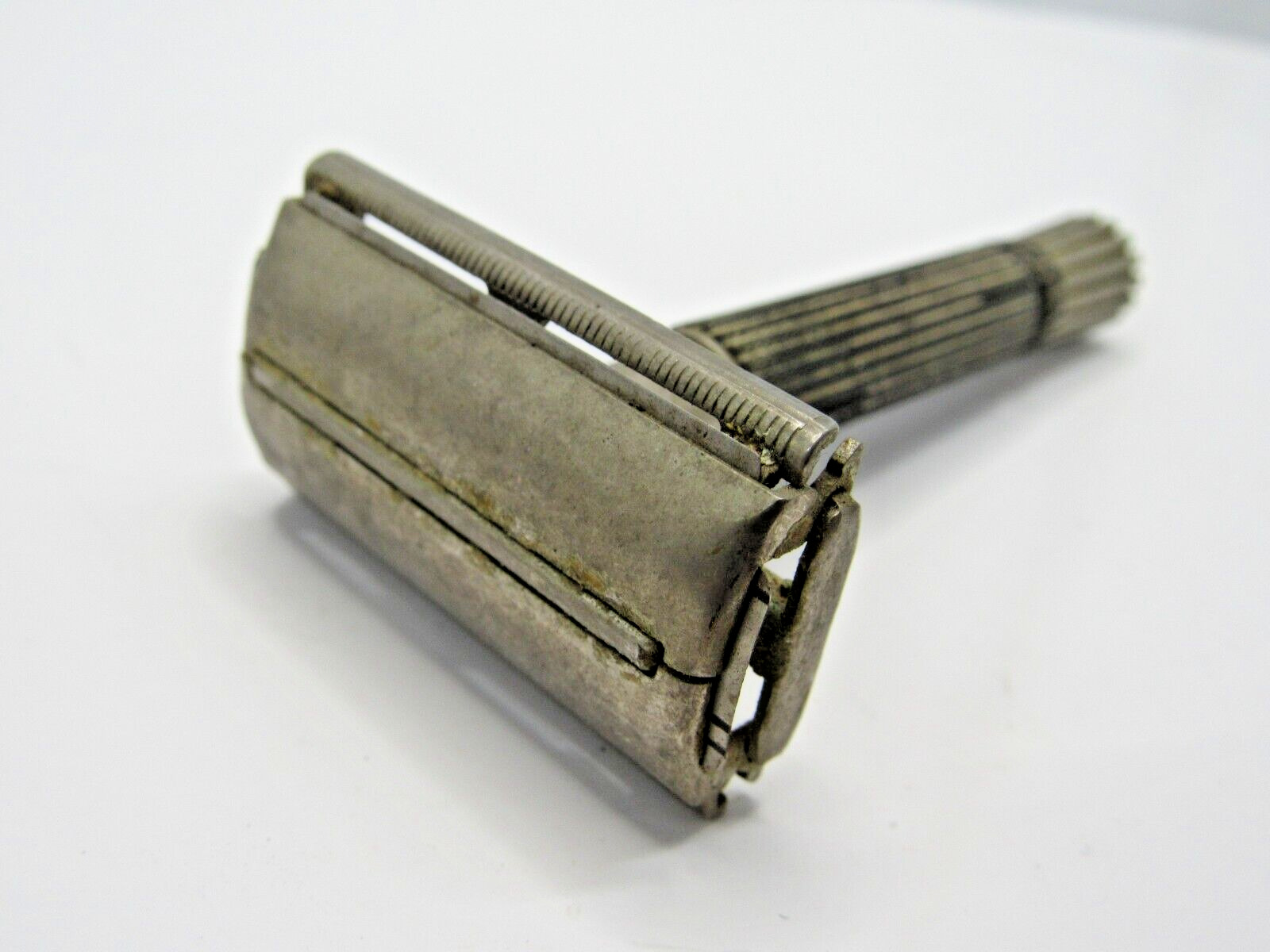 Vintage Art Deco Gillette  Safety Razor-Silver Tone  LE-2