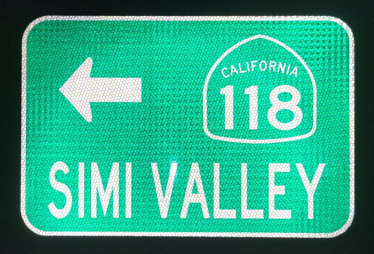 SIMI VALLEY, California Highway 118 route road sign 18\