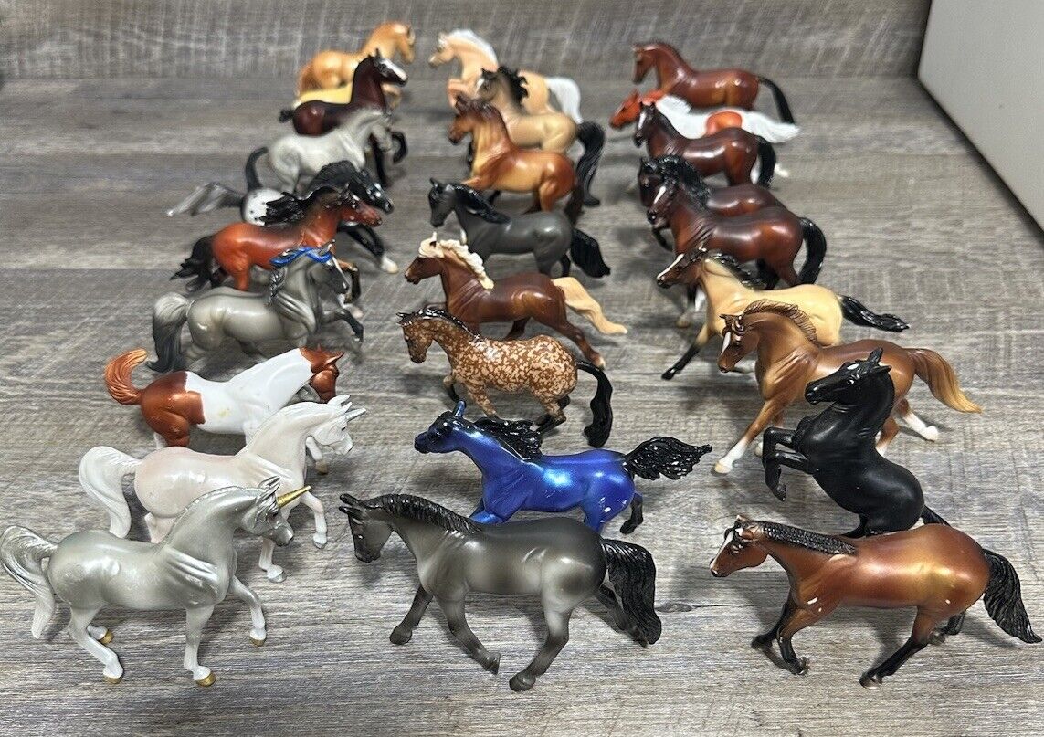 Breyer lot of 27 Stablemates Horses, Unicorns L@@K