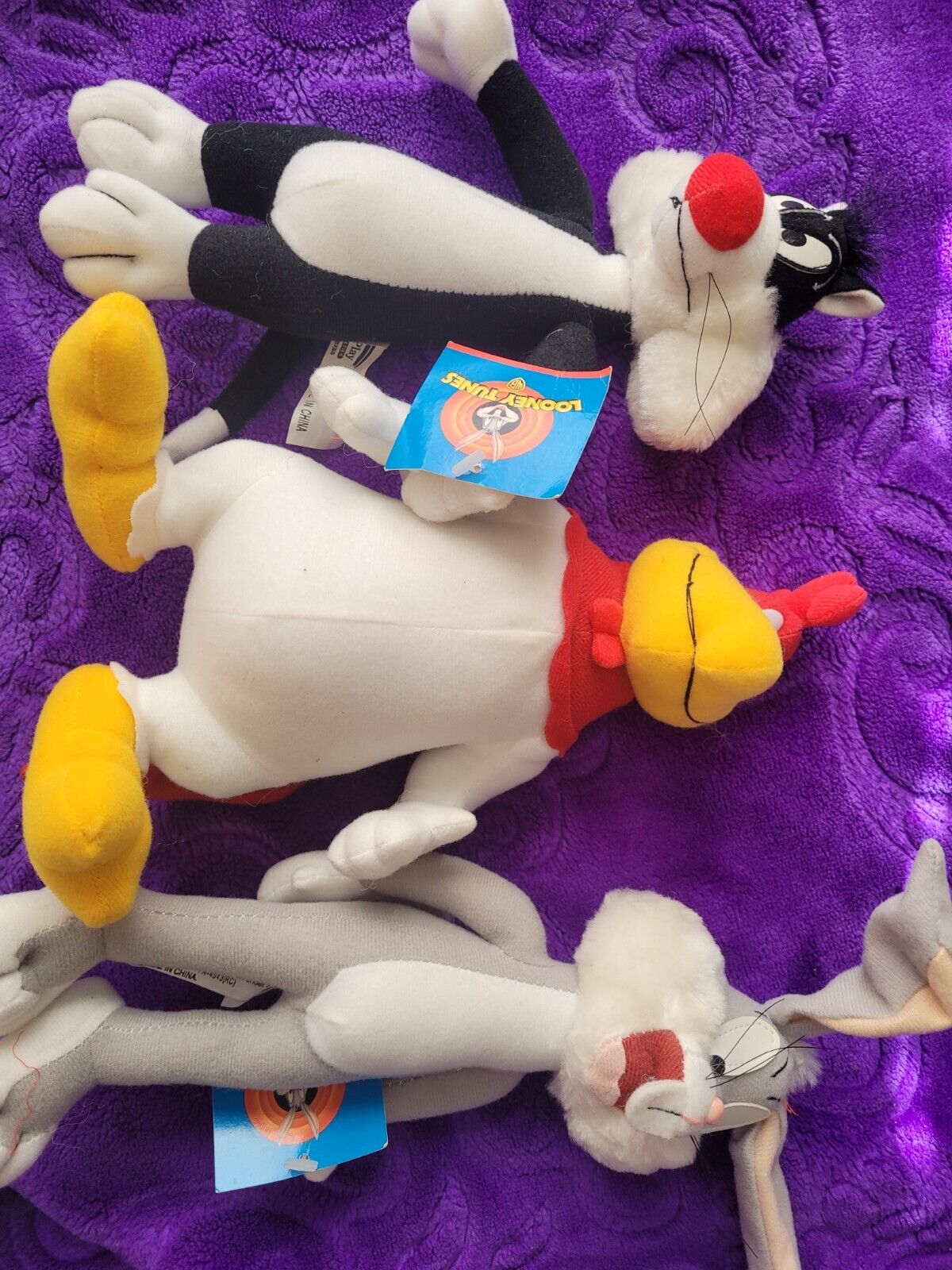 Vintage 1997 Looney Tunes Warner Bros Plush Bugs Bunny, Foghorn, And Sylvester 
