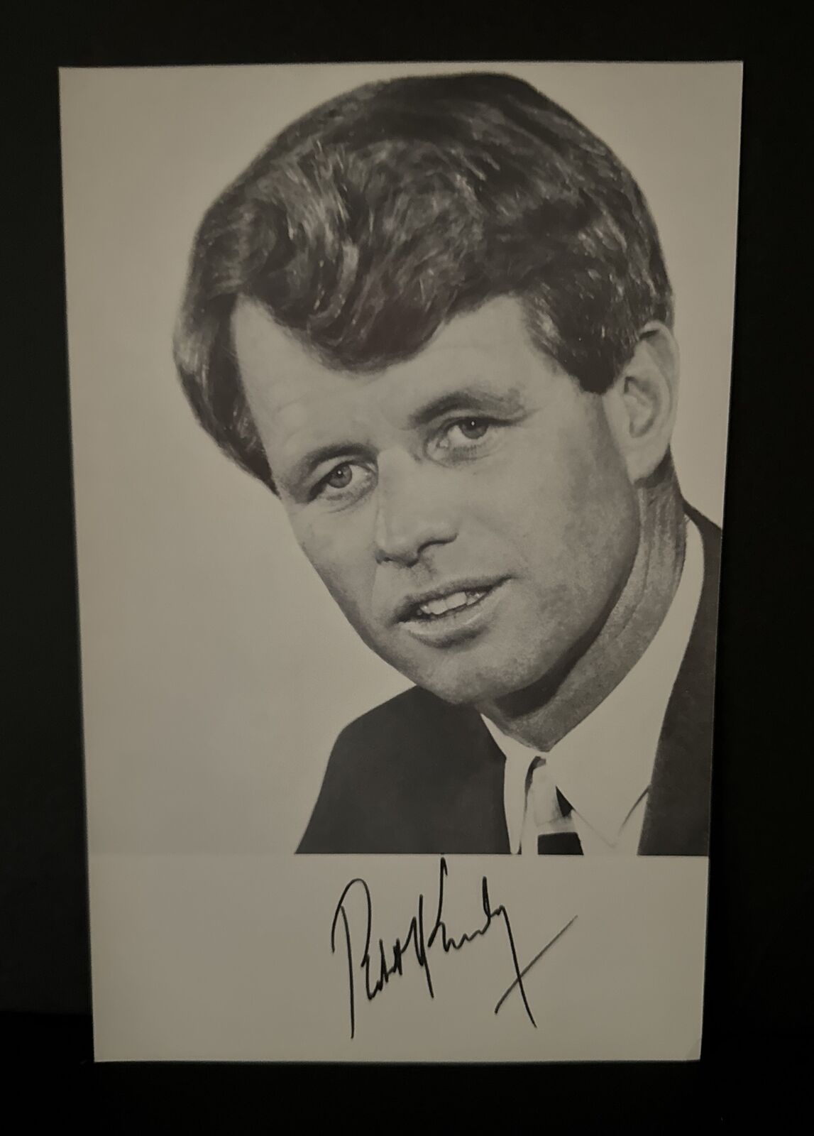 ROBERT F KENNEDY PRESIDENTIAL CAMPAIGN PHOTO CARD FLYER HAND OUT 1968 VINTAGE