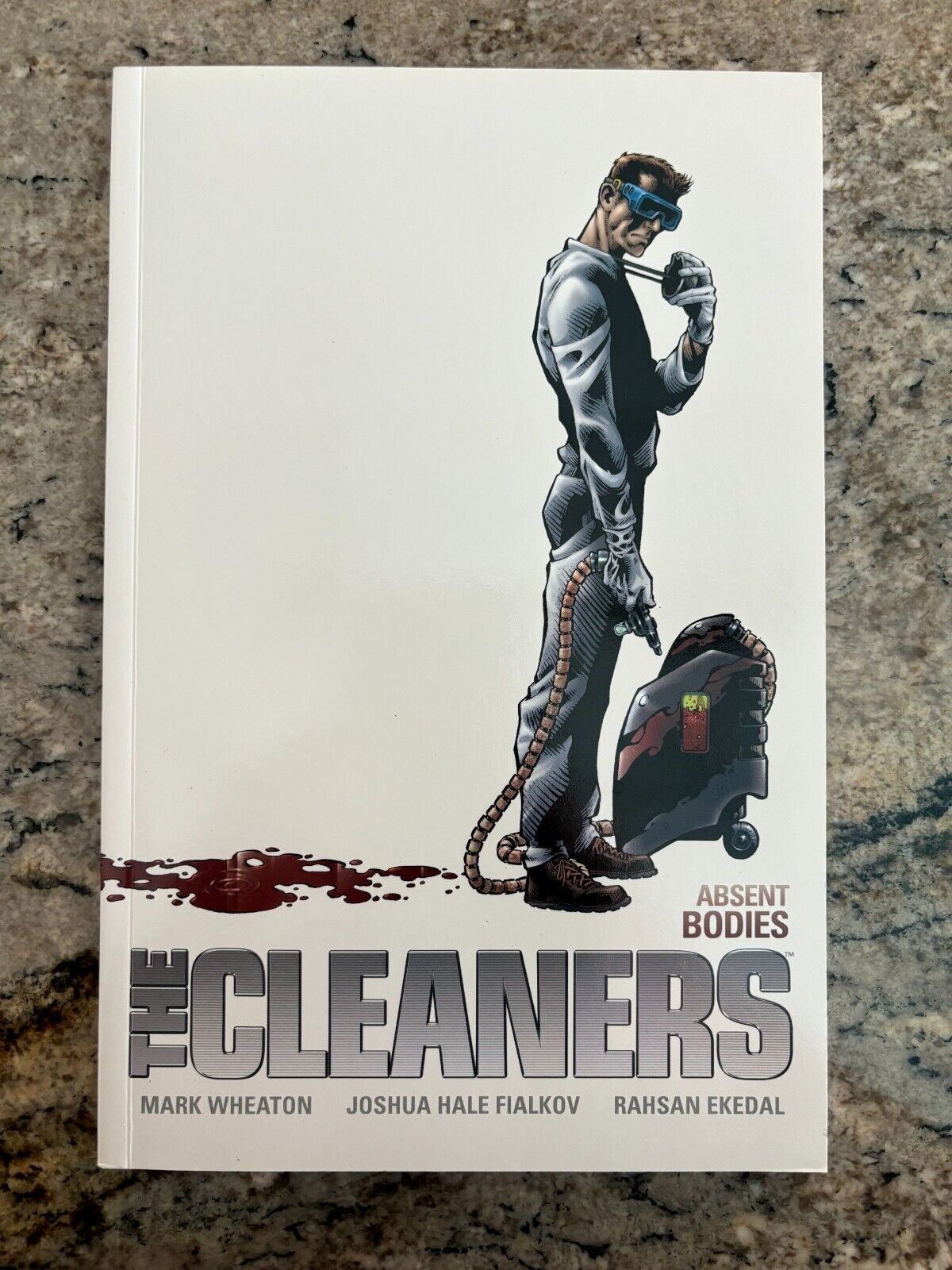 The Cleaners: Absent Bodies TPB (Dark Horse 2010) by Wheaton & Fialkov