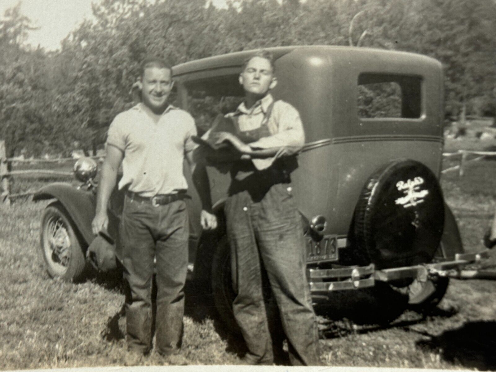 2H Photograph Handsome Men Pose Old Car 1932 Cedar Crest Manager & Helper Named
