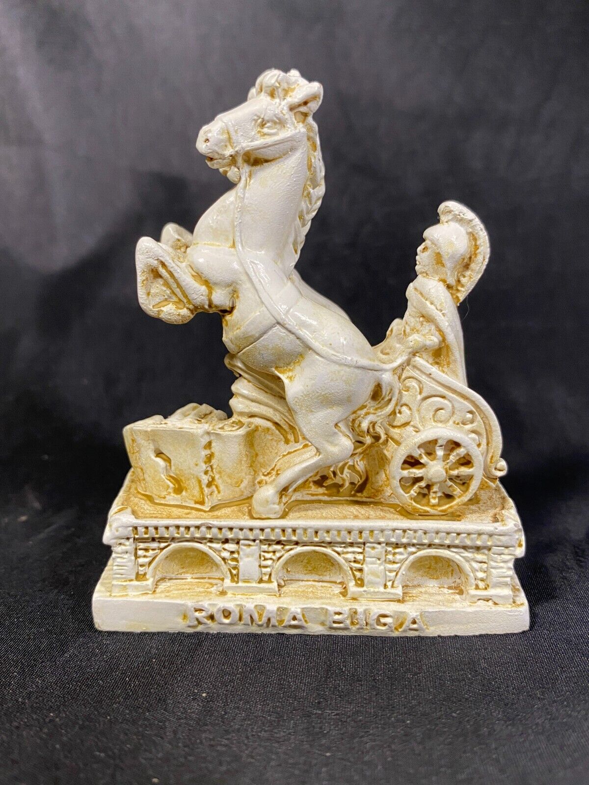 Roman Soldier on Chariot Small Souvenir Figurine from Rome