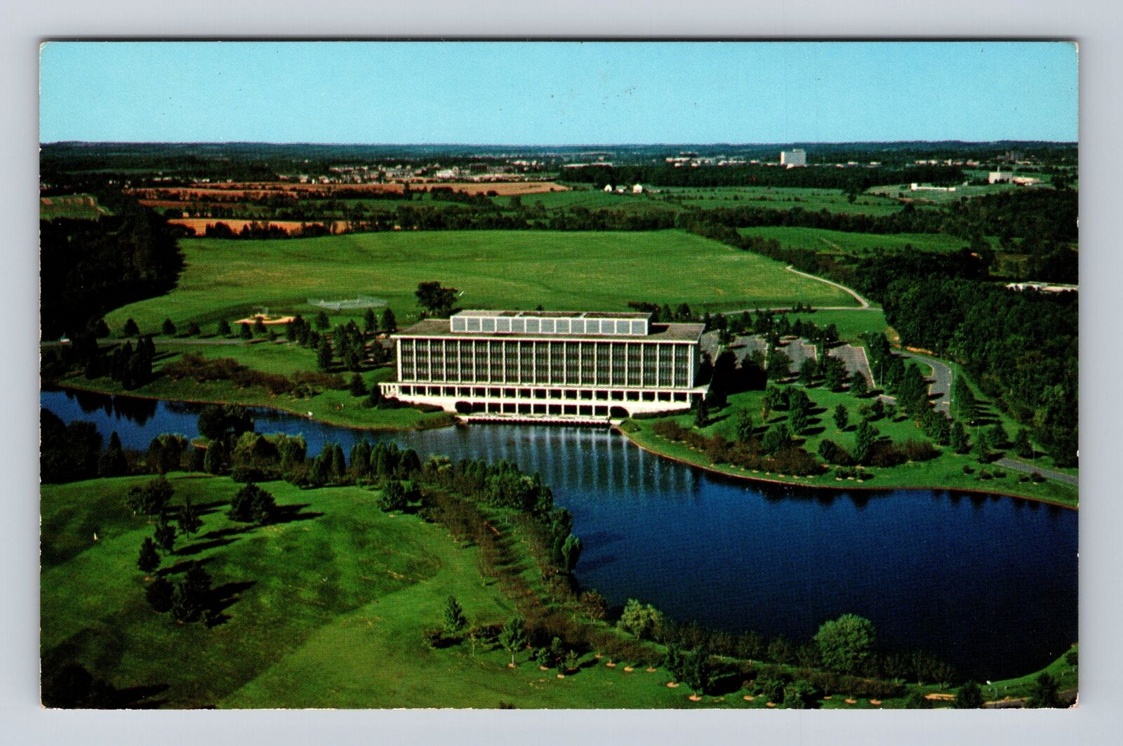 Gaithersburg MD-Maryland, National Geographic Society Center, Vintage Postcard