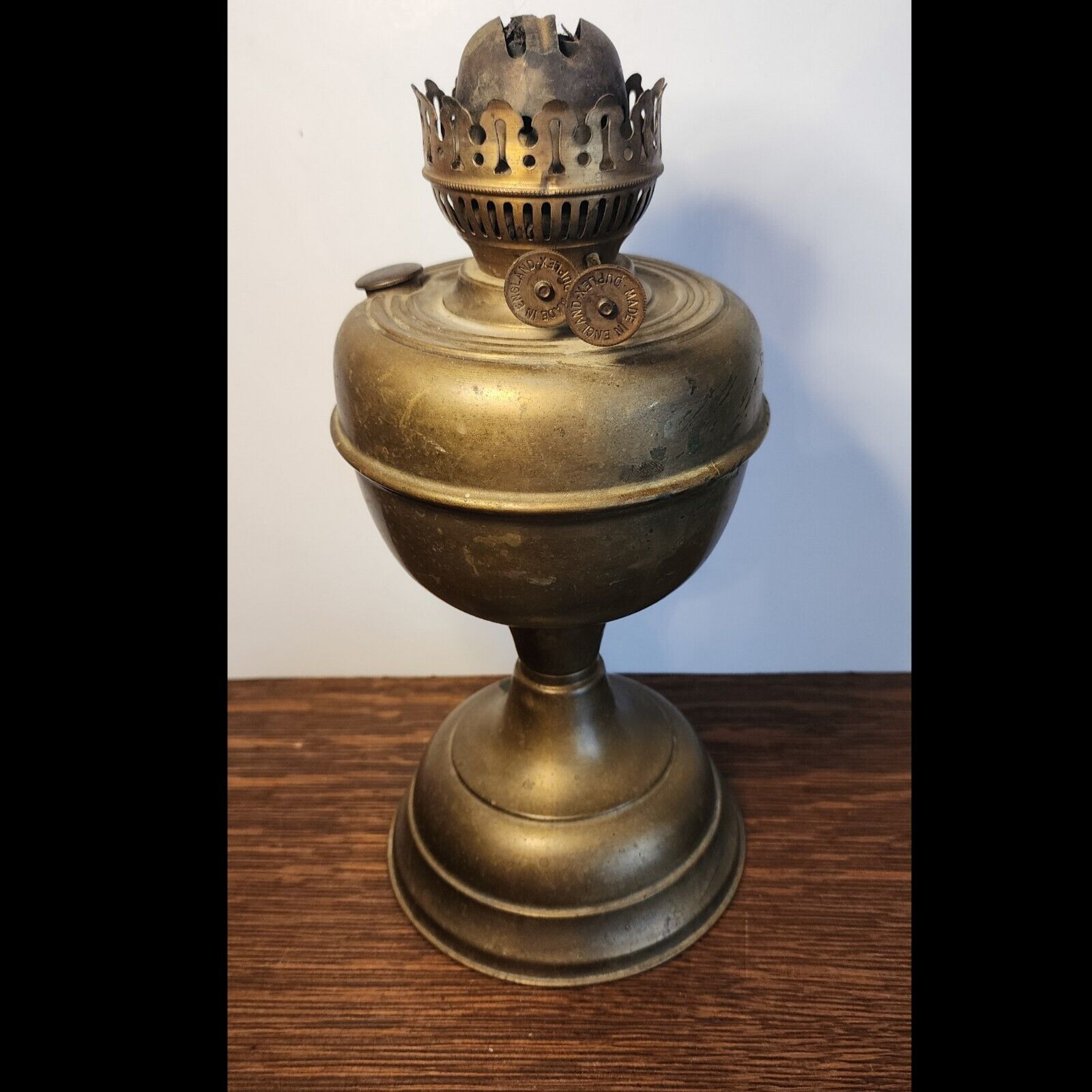 Antique Brass Duplex Double Burner Oil or Kerosene Lamp Made in England Rare
