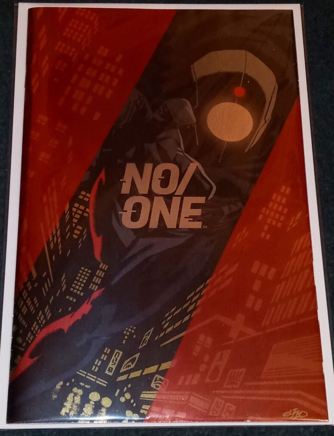 No One #1 -FOIL BMN Exclusive by Michael Cho Higgins/Buccellato/KEY VF/VF+