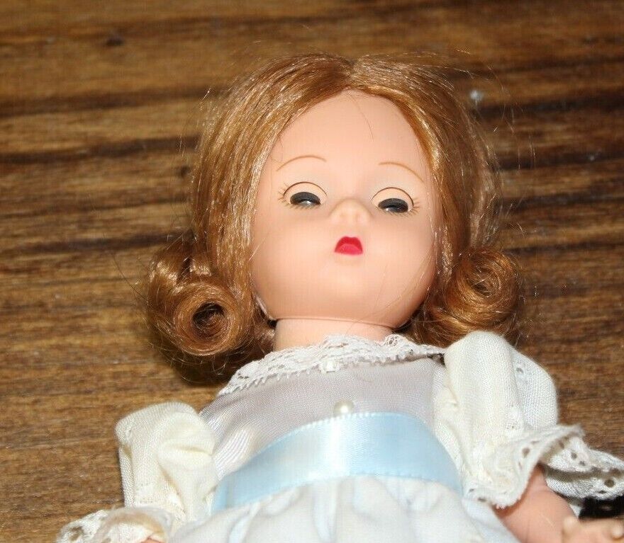 Madame Alexander Blue Taffy Doll No 34245 Vintage no Box