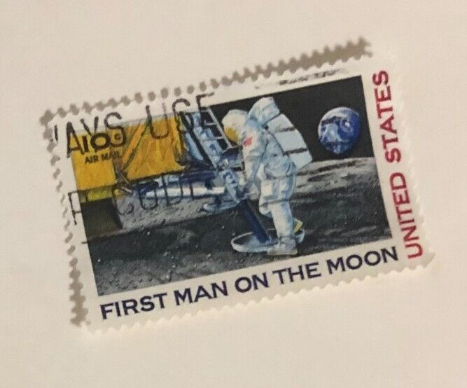 FIRST MAN ON THE MOON ORIGINAL (POSTCARD and .10¢ STAMP)