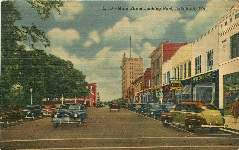 Lakeland Florida Main Street East automobiles Lakeland Teich Postcard 21-9780
