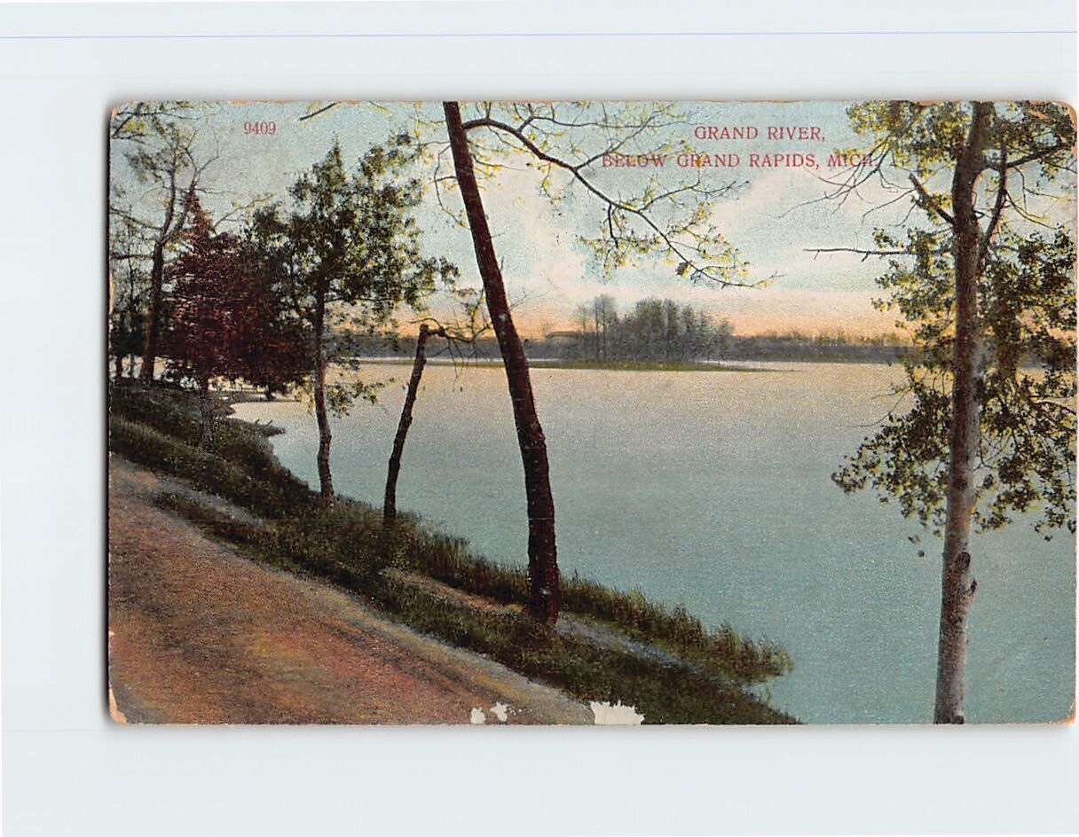 Postcard Grand River Below Grand Rapids Michigan USA