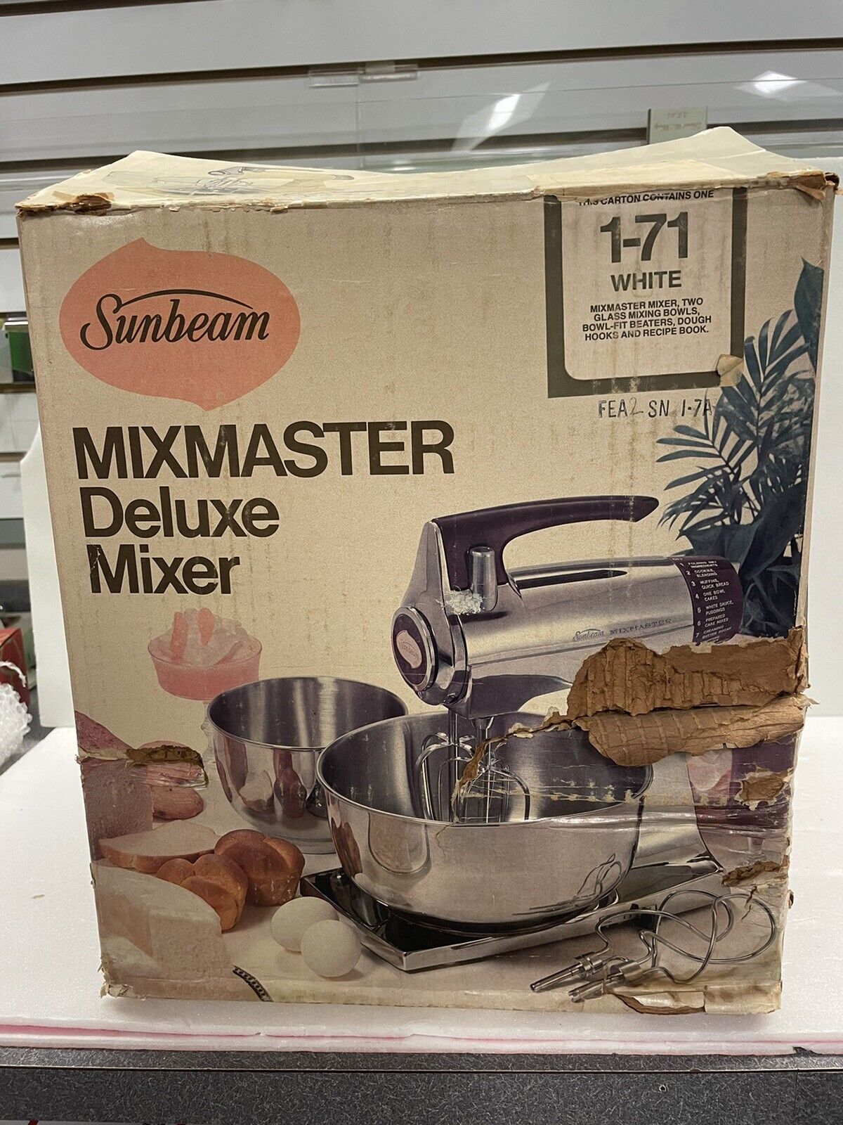 Sunbeam Deluxe Mixmaster Mixer Vintage 1960’s Box Hooks Manual 2 Fire King Bowls