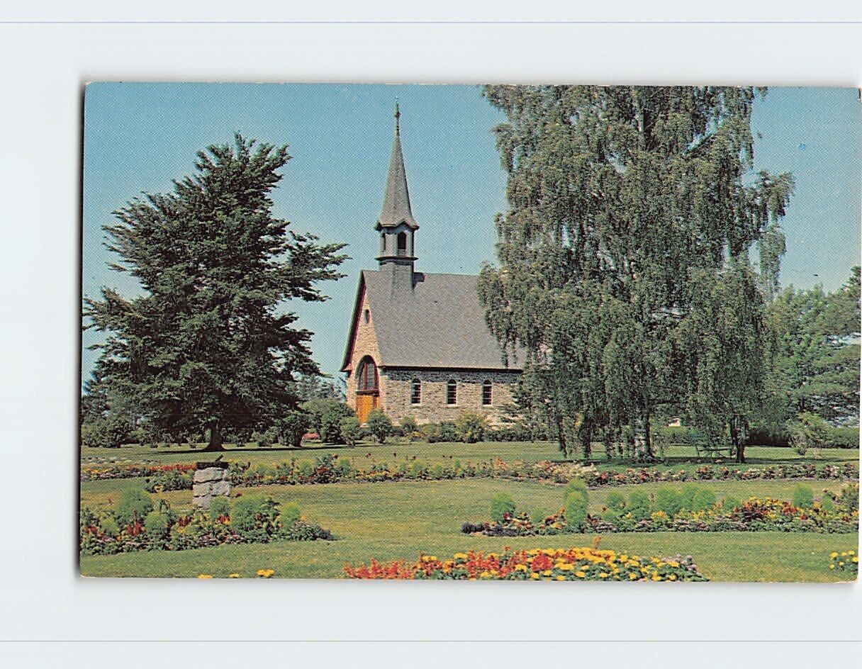 Postcard Historic Evangeline Memorial Church, Grand Pré, Canada