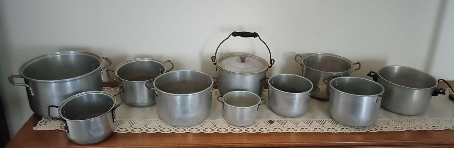Large Lot  of Vintage Wear-Ever & Comet Aluminum Pot\'s One Family owned