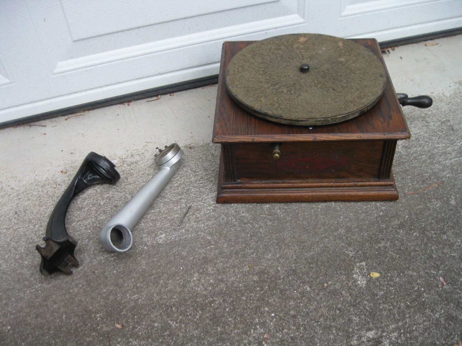 Antique STANDARD TALKING MACHINE CO. Model A Phonograph 200 Monroe St Chicago IL
