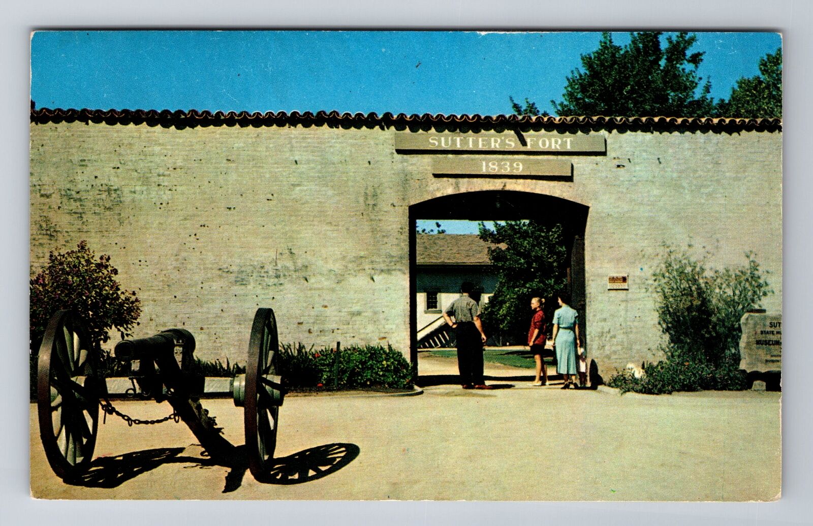 Sacramento CA-California, Sutter\'s Fort, Antique Vintage Souvenir Postcard