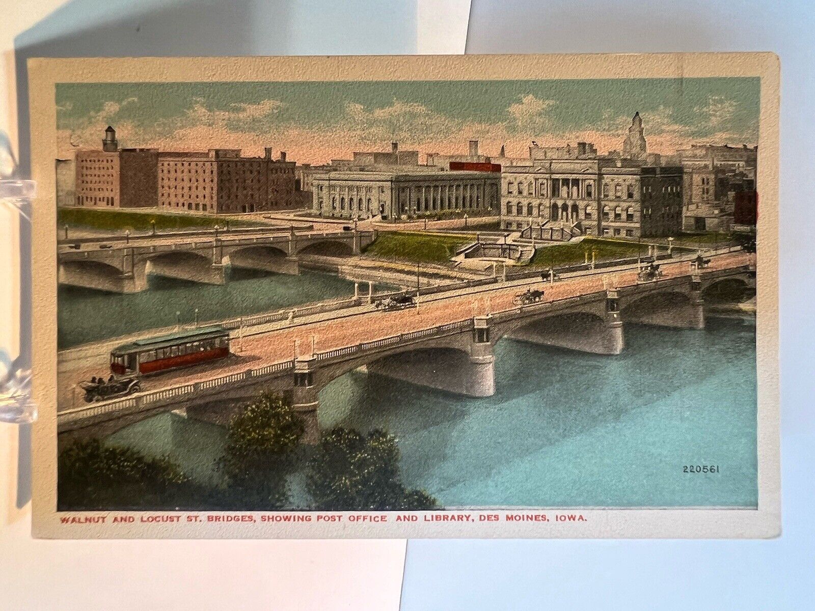 DES MOINES IA Iowa Locust Street Bridges / Showing  Post Office Postcard