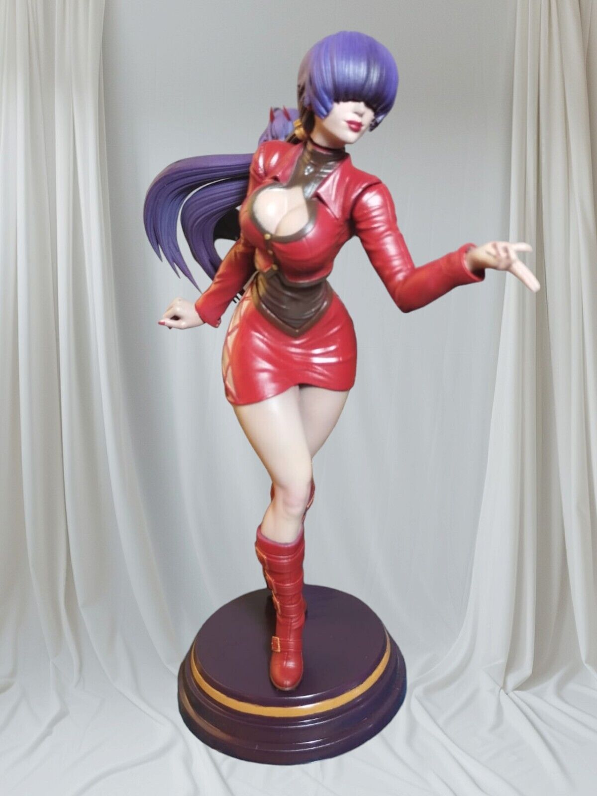 Figura Shermie KOF completely handpainted 25 cm or 9.84 inch