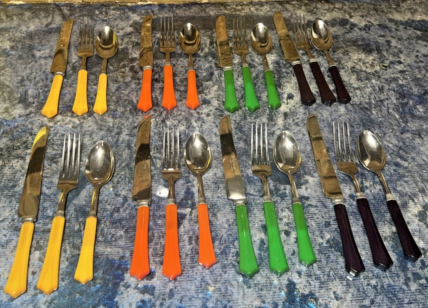 Vintage Bakelite-Knife-Fork-Spoon, (4 colors) 8 sets 24 fabulous pieces