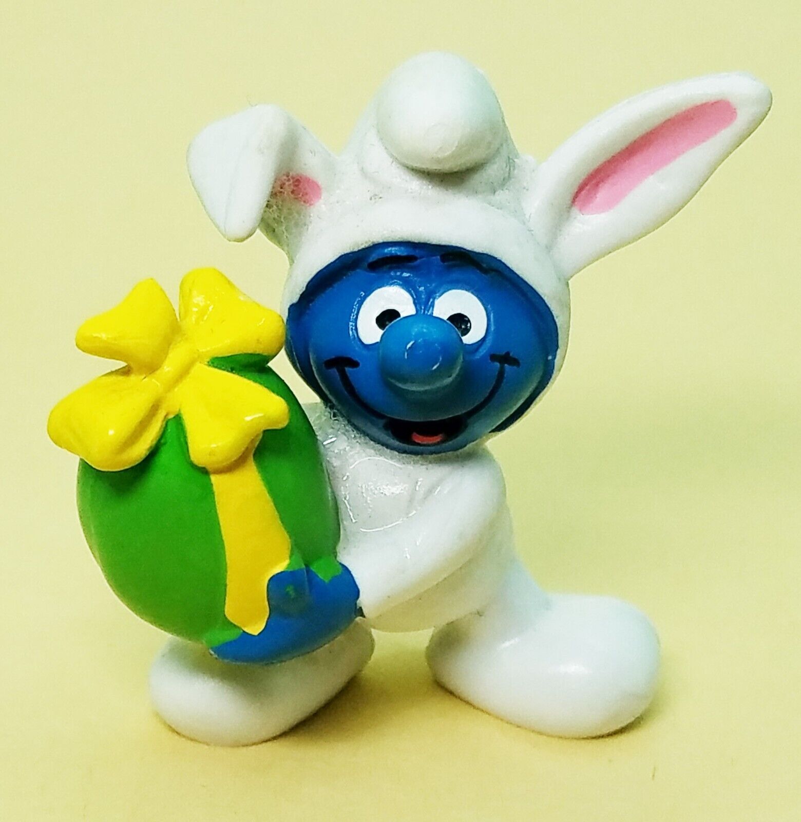 Easter Bunny Smurf 20496 1-Figure Green Easter Egg Yellow Bow