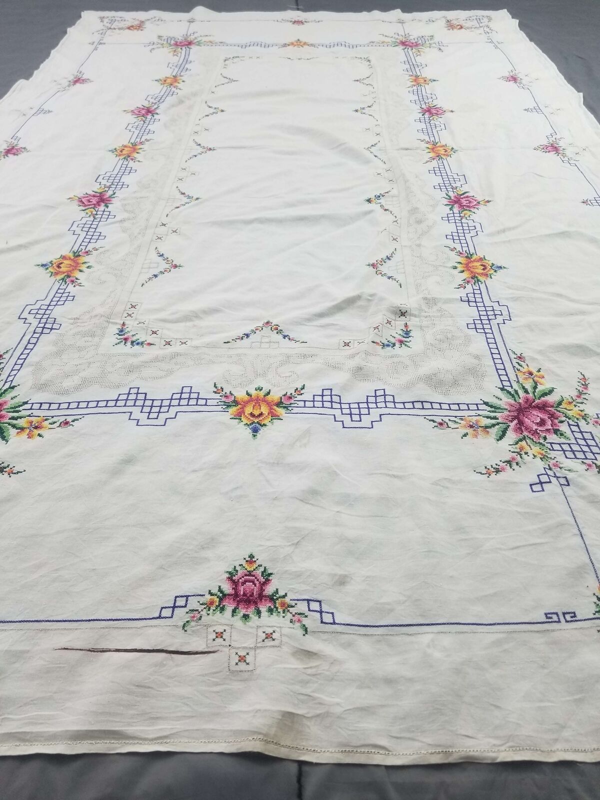 Vintage Hand Embroidered Tablecloth Exquisite Antique Linen 242x149cm