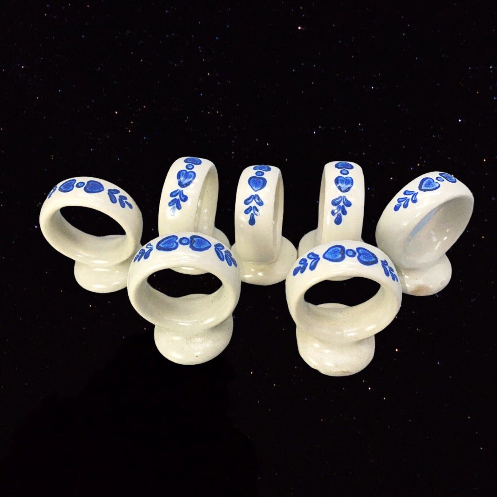 Vintage Pfaltzgraff Yorktowne Set of 7 Footed Napkin Ring Blue Heart Design