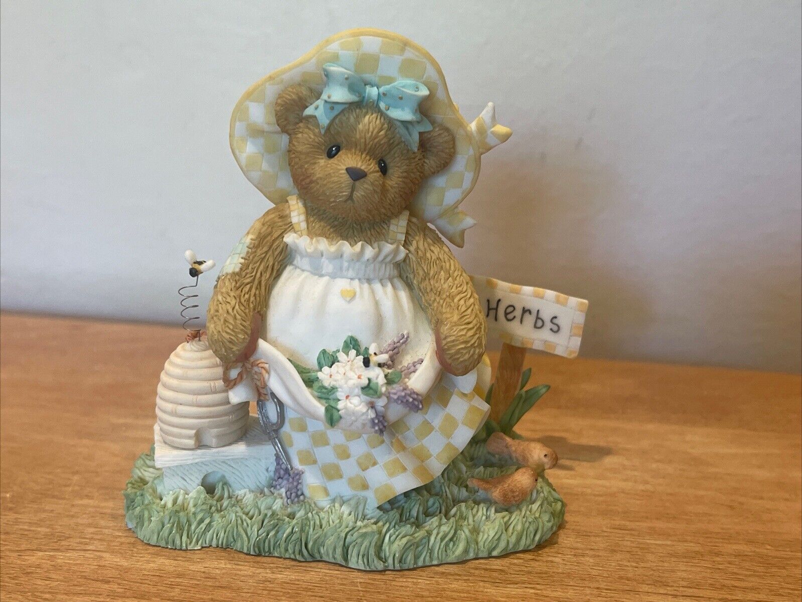 Cherished Teddies Flo Gather Friendships Like Blossoms 107063, Herbs & Bee Hive