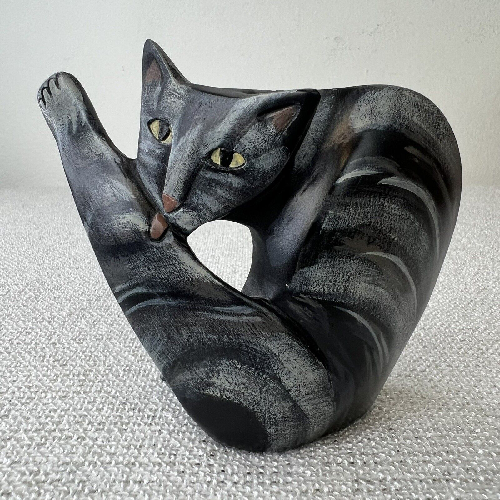 Lynda Pleet 1994 Hand Crafted Resin Grey Cat Licking Leg 3 1/2 in Figurine