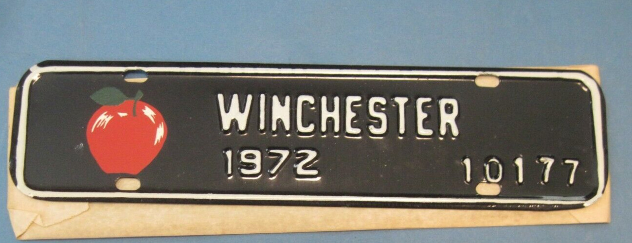 1972 Winchester Virginia License plate with Red Apple never used mint