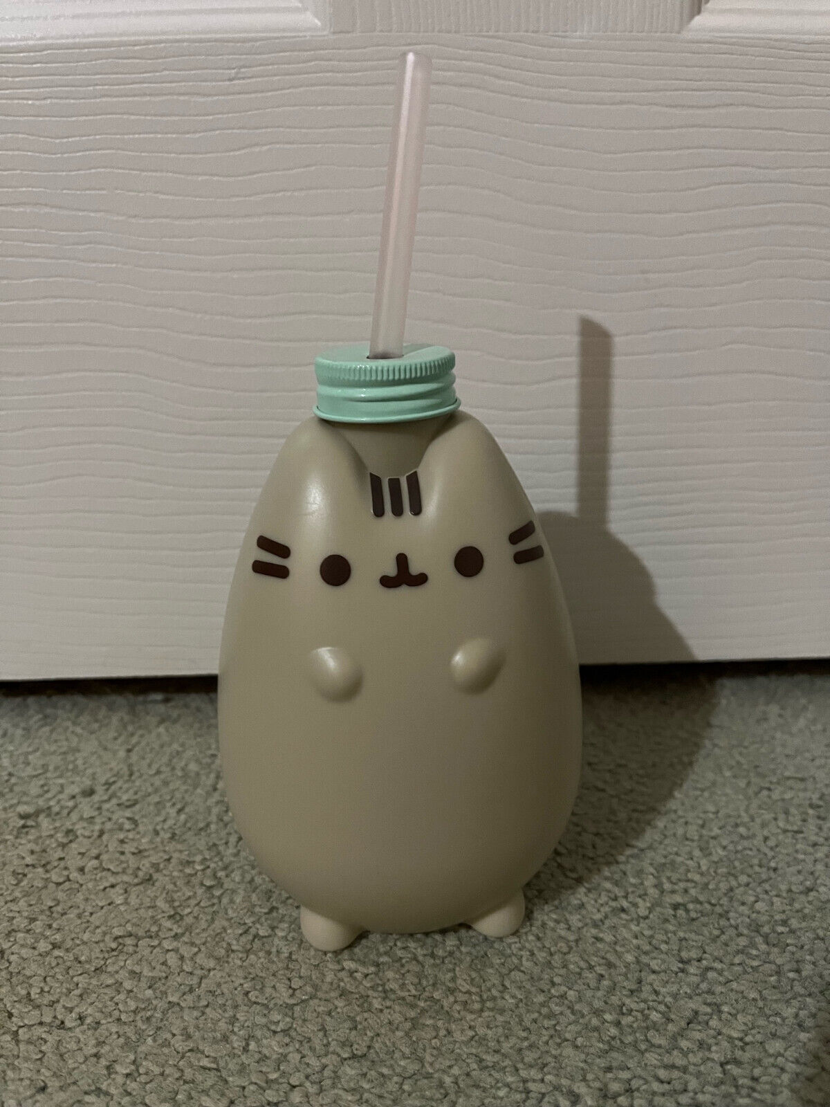 NEW  PUSHEEN THE CAT SHAPED TUMBLER WITH STRAW