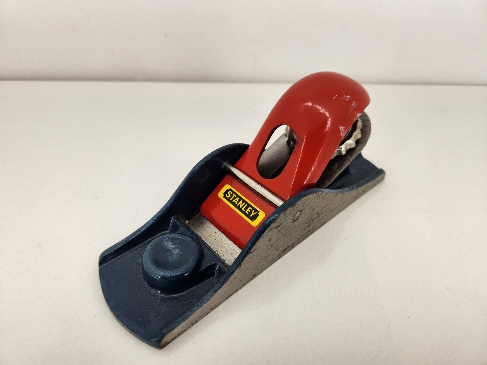 Vintage Stanley made in England Hand Plane red Blue Surface Block Flat 